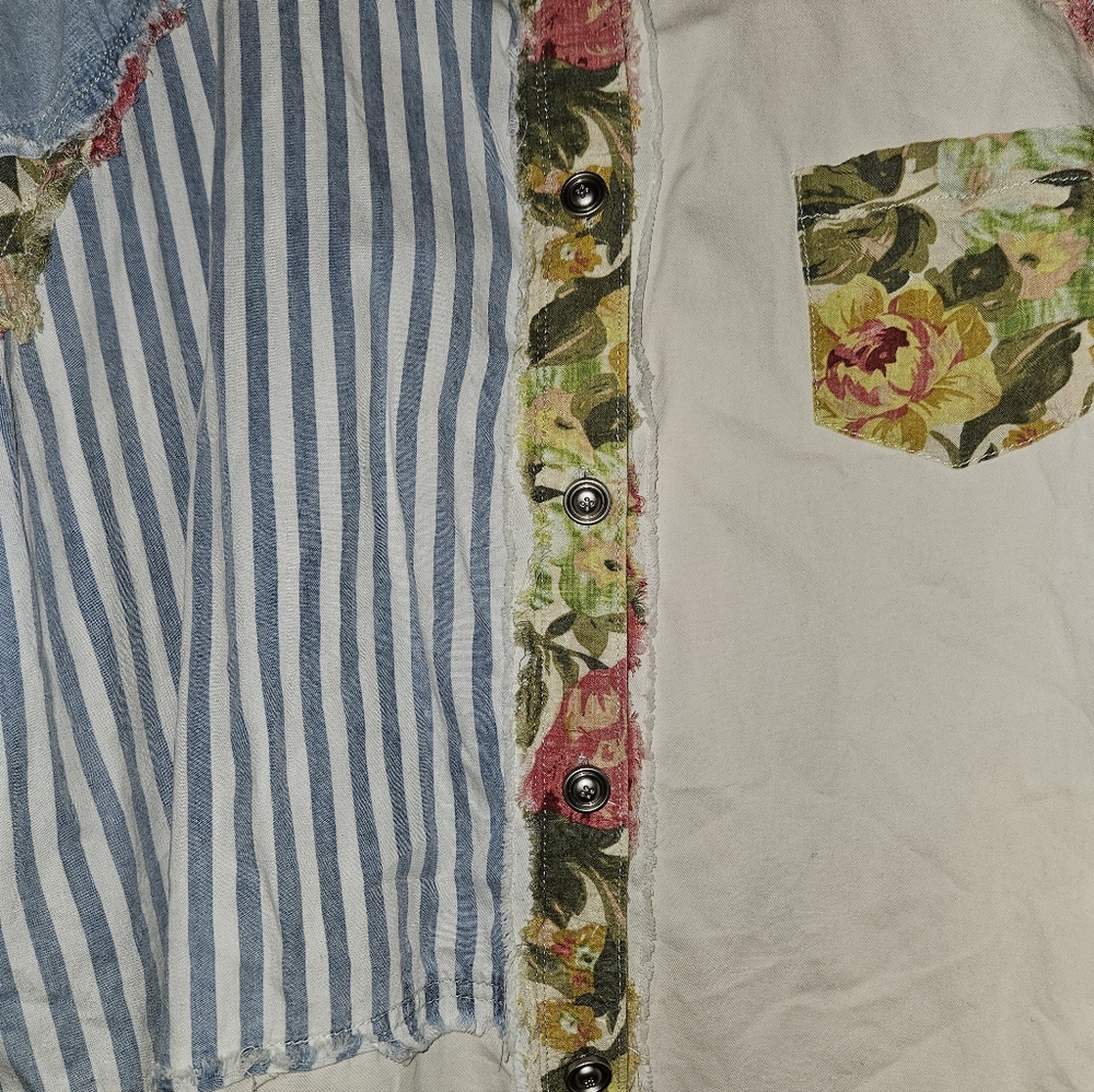 Pol All That And More Chambray Multi Pattern Oversized Front Button Front Shirt - Picture 5 of 7